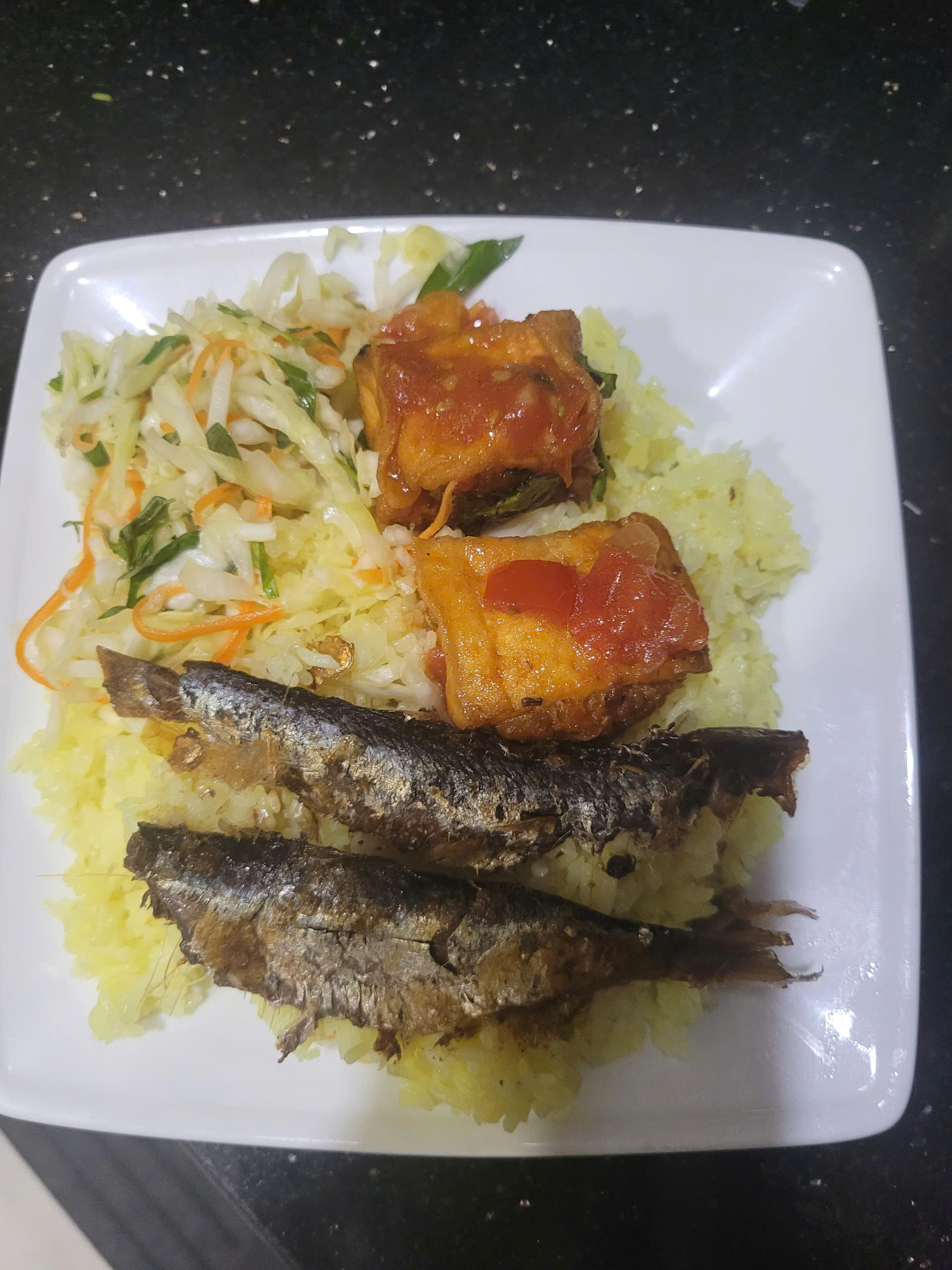 Cơm cá trích